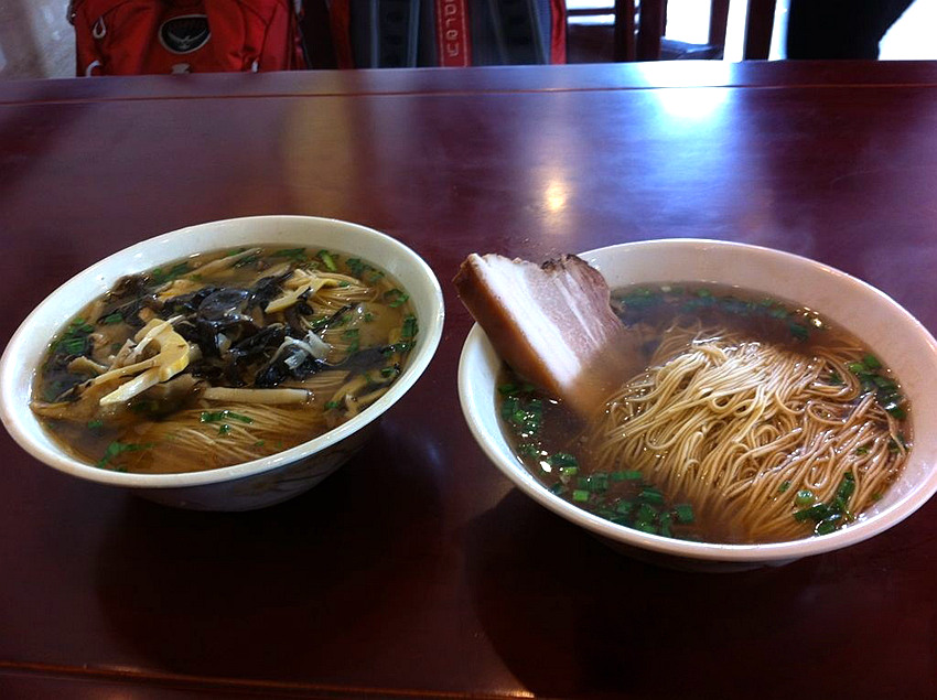 ?? ??? ???, 70? ??? ?????(朱鴻興面館)