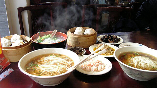 ?? ??? ???, 70? ??? ?????(朱鴻興面館)