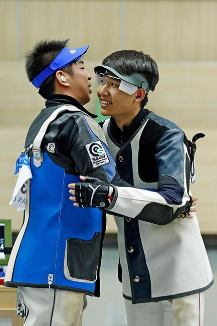 ????? ??10M ????, ?? 金, 銀 ??? ??