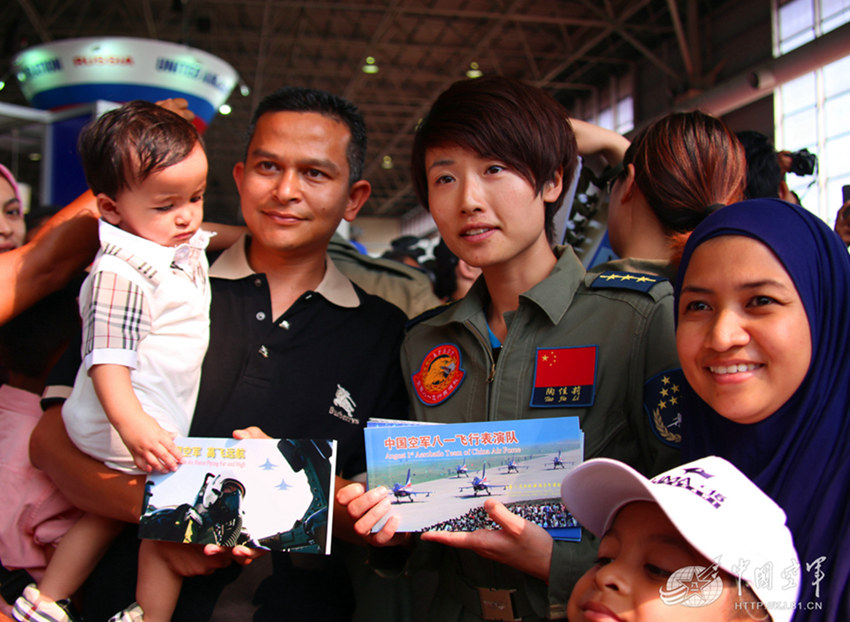 ?-10 女??? ???? ??, ??? ??? ????