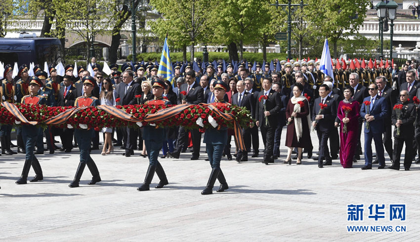 ???, 露 ????? ?? 70?? ???? ??