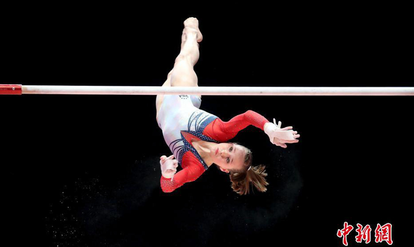 ??????? ?????, 中?? ??? 4? ?? 金