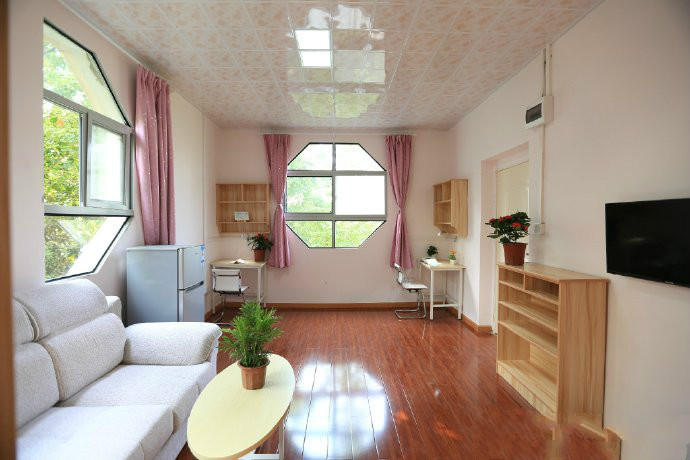 ?? ? ?? ‘??? ???’, 1?? 2200??