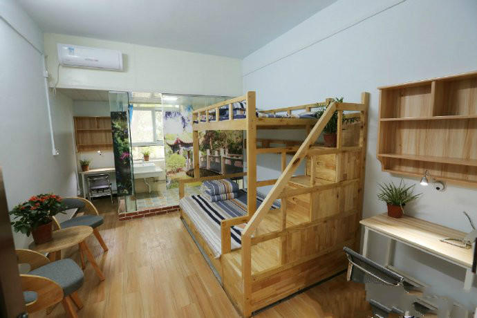 ?? ? ?? ‘??? ???’, 1?? 2200??