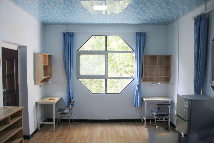 ?? ? ?? ‘??? ???’, 1?? 2200??