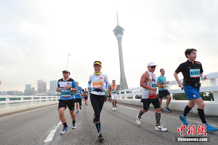 ??? ?? ??? ?? ??, 1? 2000? ??