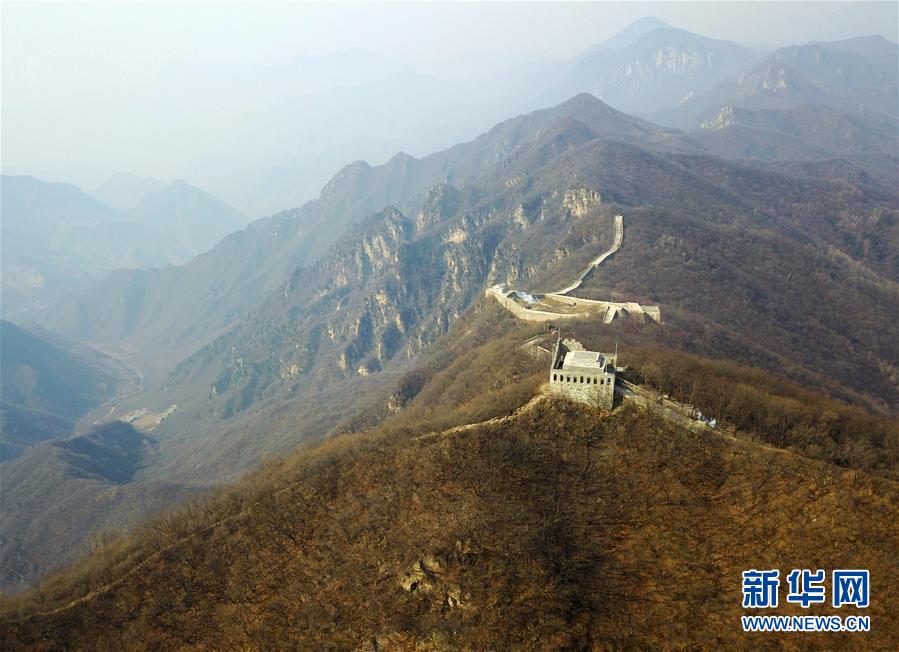 ?? 18? ???? ??? ???? ??(九眼樓長城)? ????. [??: ??? ???(張晨霖) ??]