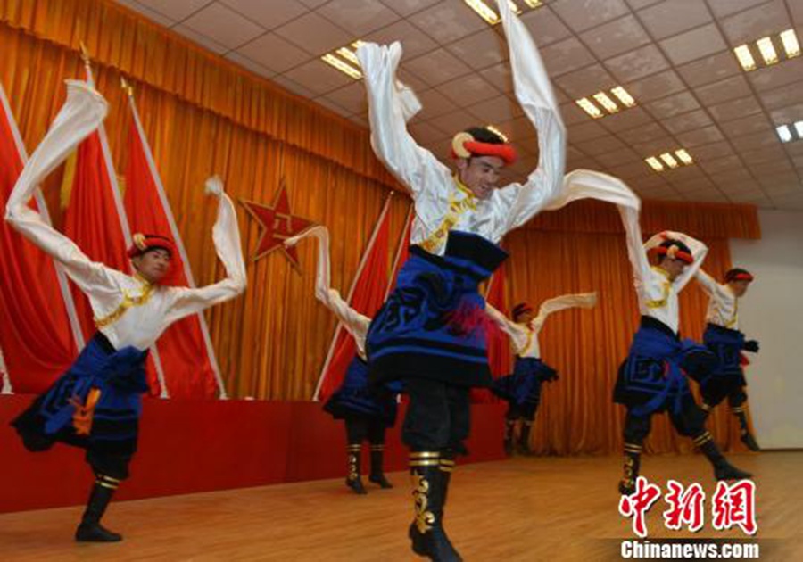 ??? ??(西藏)? ????? ??? ? 60??? ?? ???. ??(西藏) ??(林芝)? ??(墨脫)? ??(軍民)?? ??? ??? ?? ??? ??? ?? ??. ??? ??? ???? ?? ???? 60??? ???? ????. [?? ??: ?????/??: ??(馬軍)]