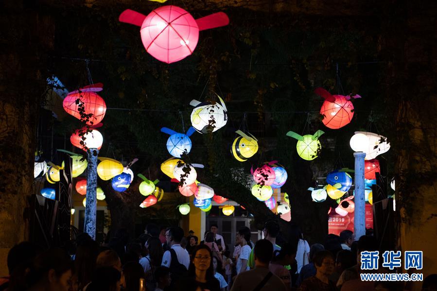 ?? 13? ???? ??? ??????(St. Lazarus Parish)?? ??? ???? ???? ??. [?? ??: ???]