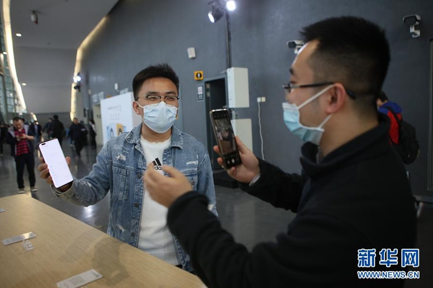 ???? ?????? Mate40 ??? ??? ????? ???? ??. [?? ??: ???]