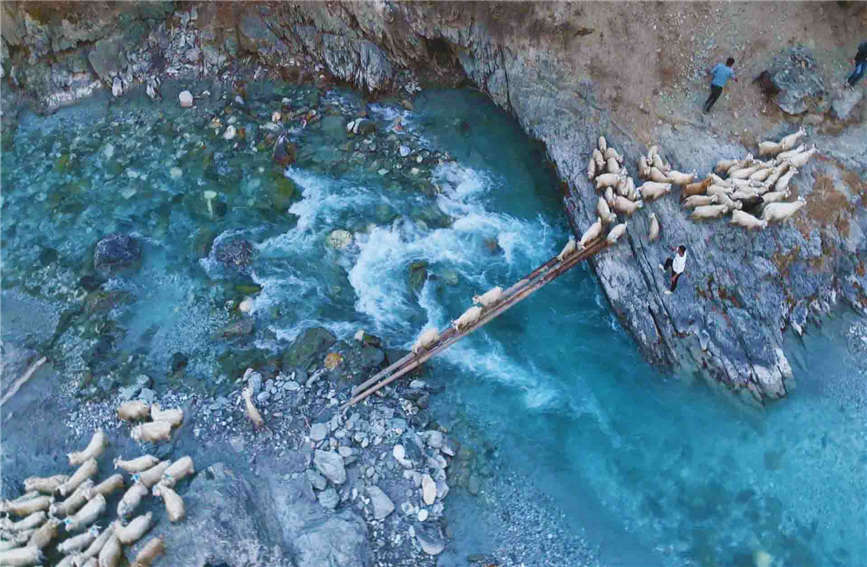 ????? ??? ?? ??. [?? ??: ????·????(葉力達(dá)那·巴合達(dá)提)]