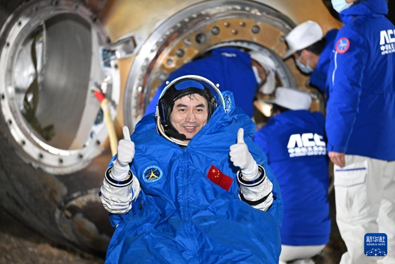 ??? 18? ????? ???? ??? ????? ???. [11? 4? ??/?? ??: ???]