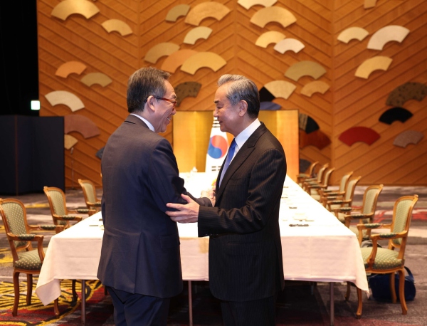 中 ??, ??? ?? ????? ??