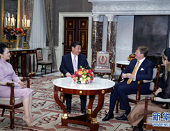 ???(習近平) ????? 22? ??????? ?? ????? ??? ????. ?? ????? ??? ??? ????? ??? ??? ??? ??? ??? ?? ????(彭麗媛) ??? ??? ????.